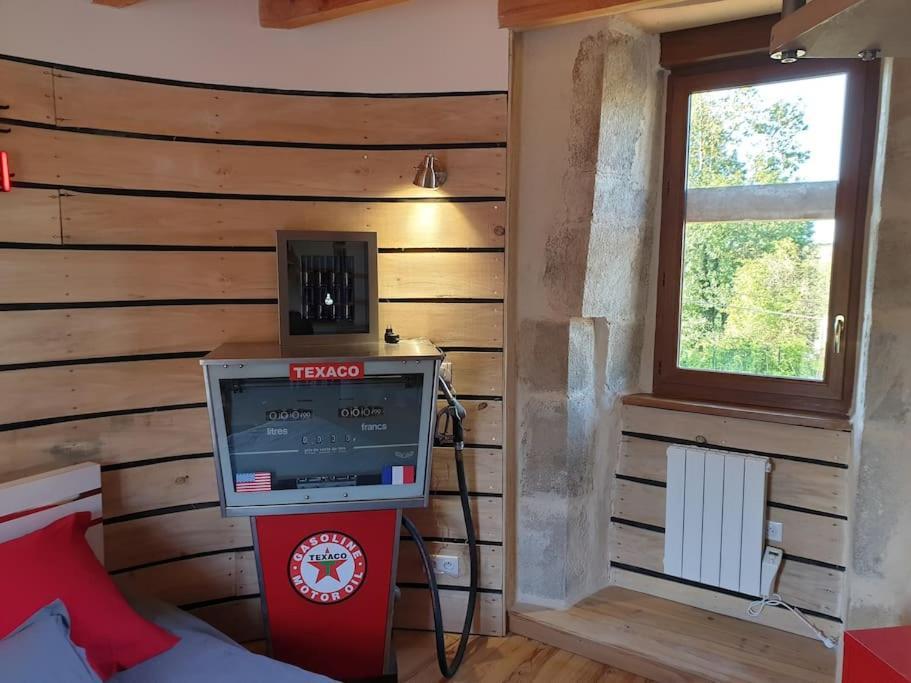Tour De Charme Atypique Hotel Beauregard-l'Eveque Bagian luar foto