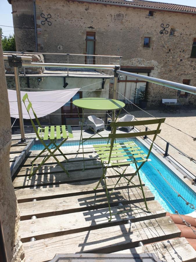 Tour De Charme Atypique Hotel Beauregard-l'Eveque Bagian luar foto